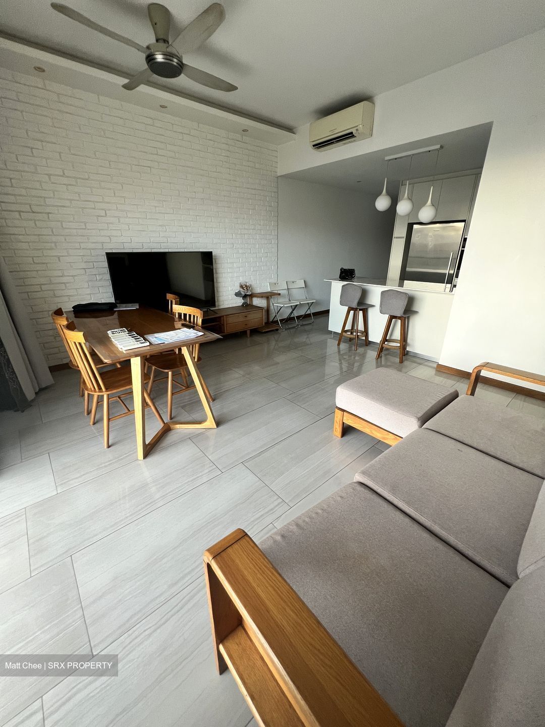 Lakeville (D22), Condominium #450279061